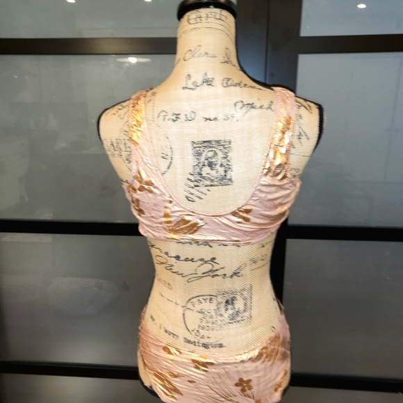 🩱Boutique Women's Rose Gold Monokini high cut sexy one-piece swimsuit - Picture 5 of 14